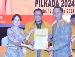 Empat Pasangan Cakada di Kepri, Termasuk Amsakar Achmad – Li Claudia Chandra, Terima SK B.KWK dari Hanura