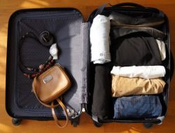 Hindari Biaya Over Bagasi: Tips Packing Cerdas untuk Perjalanan Udara