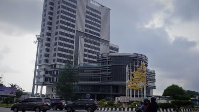 Cuaca Kota Batam Hari Ini: Pagi hingga Siang Hujan Ringan, Sore Cerah Berawan