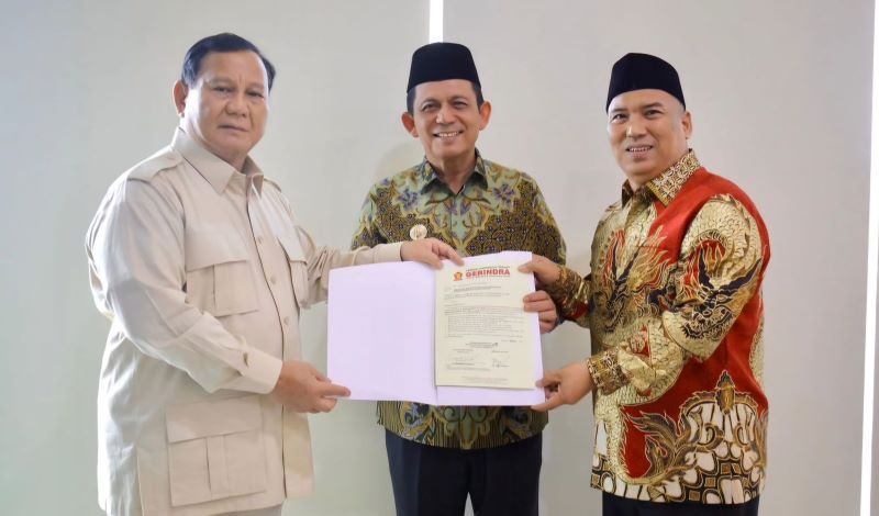 Julukan “Ayang” untuk Pasangan Ansar Ahmad dan Nyanyang Haris Pratamura di Pilkada Kepri