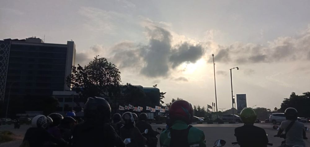 Prakiraan Cuaca Batam Hari Ini: Pagi Hujan, Sore Cerah Berawan
