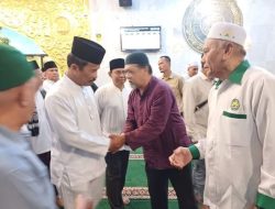 Rudi-Rafiq Salat Subuh Bersama Jemaah Masjid Agung Al Hikmah, Komitmen Majukan Sarana Ibadah