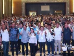 Pilkada Batam: Bincang Santai dengan Warga Lubuk Baja, Amsakar Achmad dan Li Claudia Chandra Paparkan 7 Program Prioritas