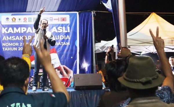 Warga Batu Merah: Kemajuan Batam Berkat Peran Penting Wakil Wali Kota Amsakar Achmad