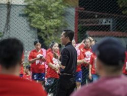 Amsakar Achmad di Turnamen Voli Srikandi: Program ASLI untuk Masyarakat Batam