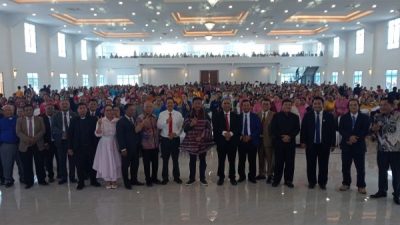 Tekad Majukan Kepri, HMR Disambut Hangat Ribuan Jemaat di Pesta Puncak Tahun HKBP