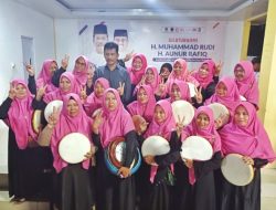 Warga Sambau Tegaskan Dukungan untuk HMR: “Pak Rudi Beri Fakta, Bukan Kata”