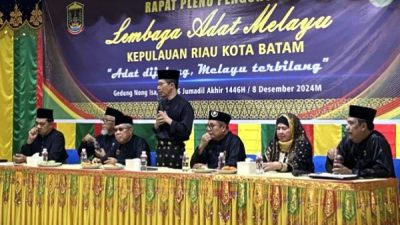Amsakar Achmad Sampaikan Tiga Pesan Penting dalam Rapat Pleno LAM Kota Batam