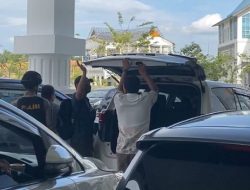 KPK Geledah 21 Lokasi Terkait OTT Pj Wali Kota Pekanbaru, Sita Rp 1,5 Miliar