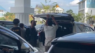 KPK Geledah 21 Lokasi Terkait OTT Pj Wali Kota Pekanbaru, Sita Rp 1,5 Miliar