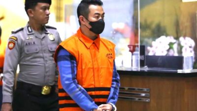 KPK Sita Rp 6,8 Miliar dari OTT Pj Wali Kota Pekanbaru Risnandar Mahiwa