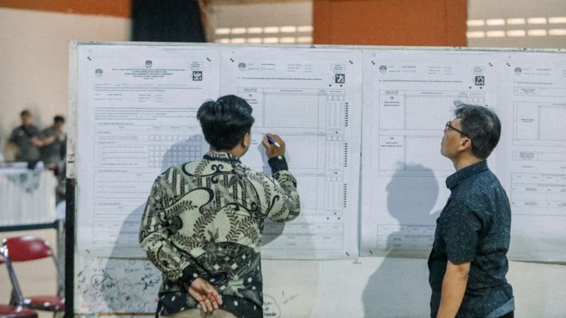 Pleno Rekapitulasi Suara di Belakangpadang Alot, Selisih 27 Surat Suara Disorot