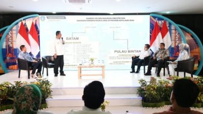 Menaker RI Yassierli dan Gubernur Kepri Ansar Ahmad Gelar Dialog dengan Mitra Industri di BLK Kabil Batam