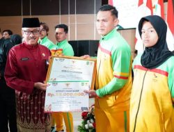 Pemko Batam Berikan Bonus Rp234 Juta untuk Atlit dan Pelatih Berprestasi PON XXI Aceh-Sumut