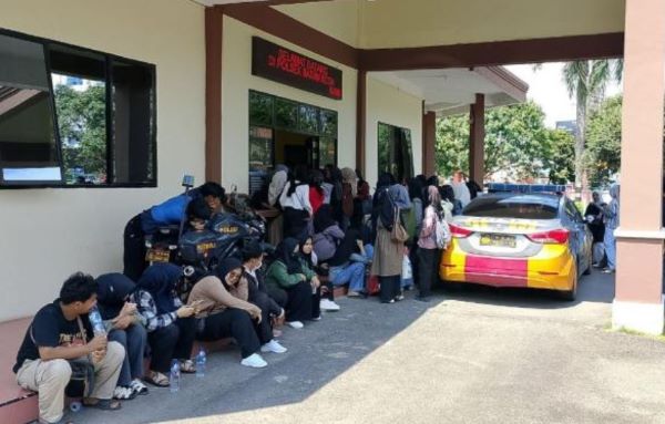 Ratusan Pencari Kerja di Batam Jadi Korban Penipuan Lowongan Kerja Fiktif,