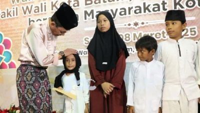 Momen Kebersamaan Ramadan, Ribuan Warga Hadiri Buka Puasa Bersama Amsakar dan Li Claudia