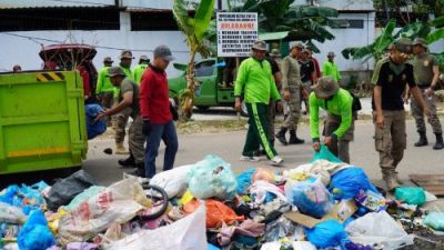 Pemko Batam Hadiahkan Rp 5 Juta bagi Warga yang Menangkap dan Dokumentasikan Pembuang Sampah Sembarangan