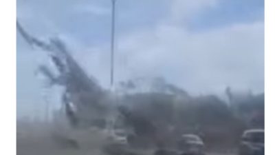 Angin Puting Beliung Terjang Tiban Indah Batam, Atap Bangunan Terbang dan Kendaraan Tersapu Angin