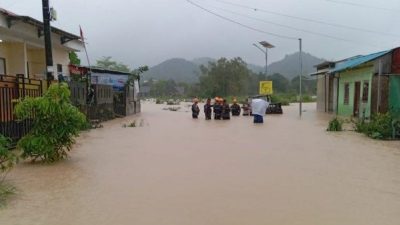 Hujan Tak Kunjung Reda, Sejumlah Wilayah di Batam Kebanjiran