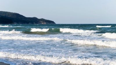 BMKG Batam Peringatkan Cuaca Ekstrem dan Gelombang Tinggi di Kepri 18-21 Maret 2025