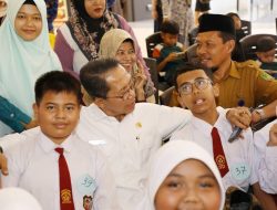 Menanam Cahaya lewat Aksara