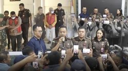 Kejari Karimun Tahan Dua Tersangka Kasus Dugaan Korupsi Penerbitan Sporadik